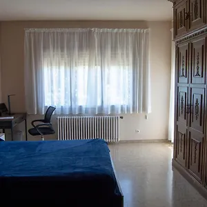  Habitación en casa particular Cal Kim
